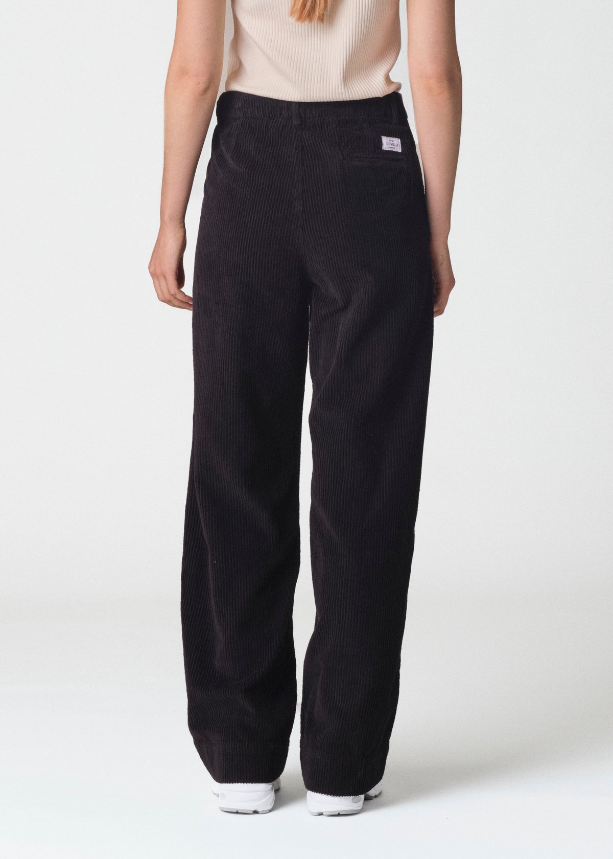 Klitmøller Collective ApS Lydia jumbo corduroy pants - Tall GOTS Pants Black