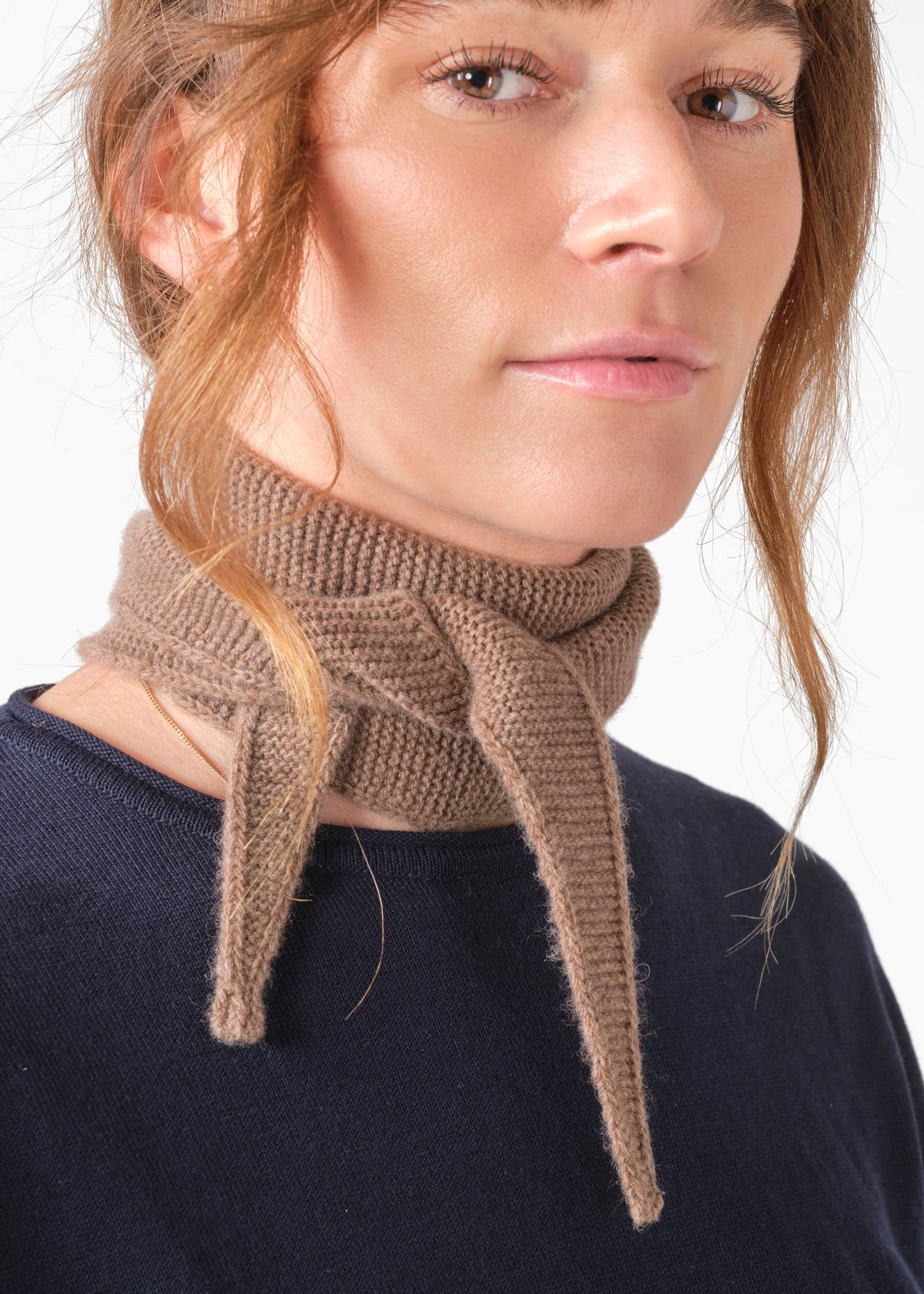 Klitmøller Collective ApS Violet small knit scarf Scarfs Cashew