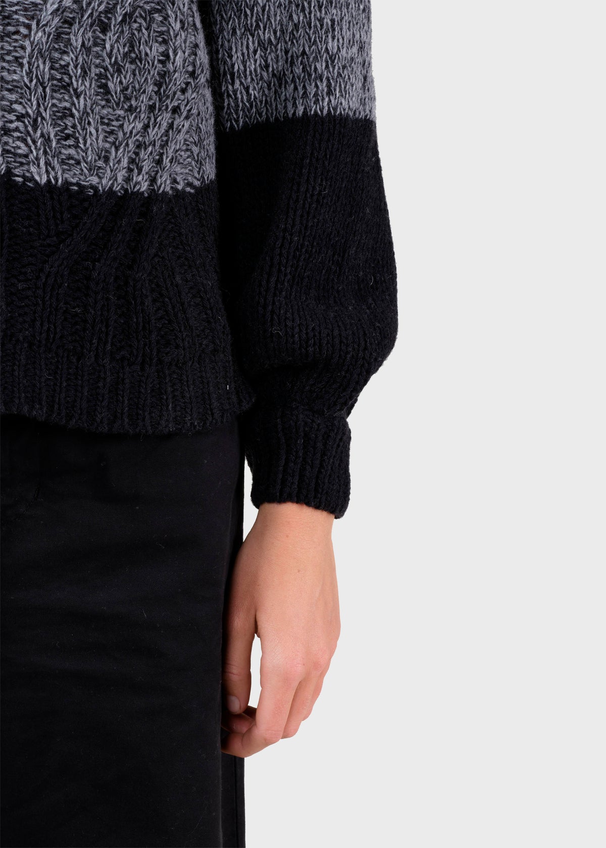 Klitmøller Collective ApS Viva knit Knitted sweaters Light grey/black
