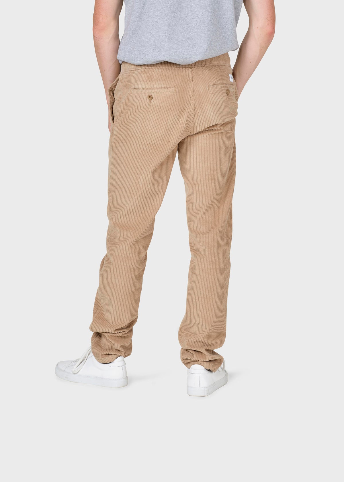 Klitmøller Collective ApS Elliot jumbo corduroy chino Pants Sand