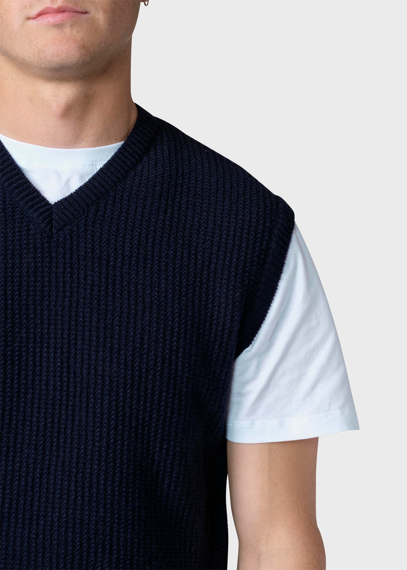 Klitmøller Collective ApS Folke knit vest Knitted sweaters Navy