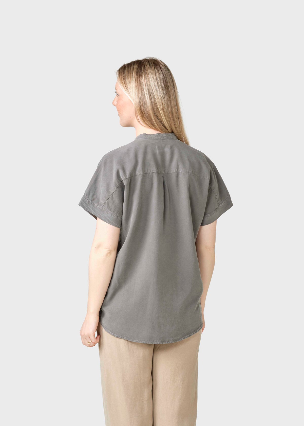 Klitmøller Collective ApS Li shirt Shirts Taupe