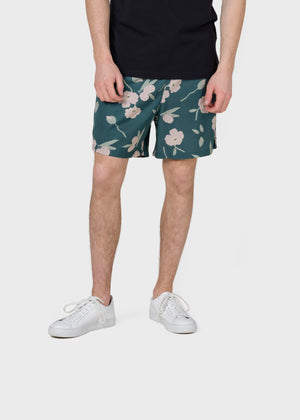 Klitmøller Collective ApS Mason shorts Walkshorts Moss green bottom/sage/rose flowers