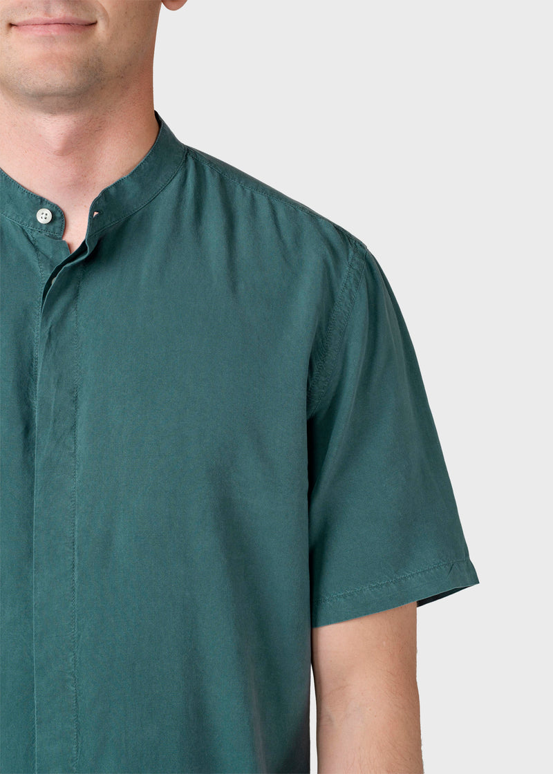 Klitmøller Collective ApS Max lyocell shirt Shirts Moss Green