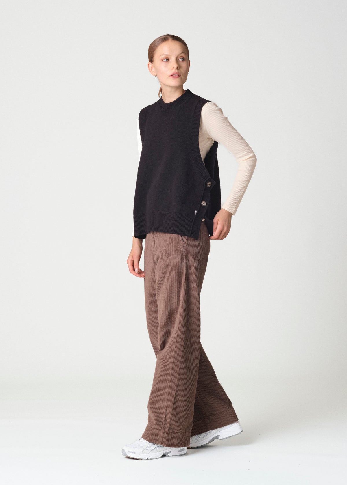 Klitmøller Collective ApS Nala knit vest Knitted sweaters Black