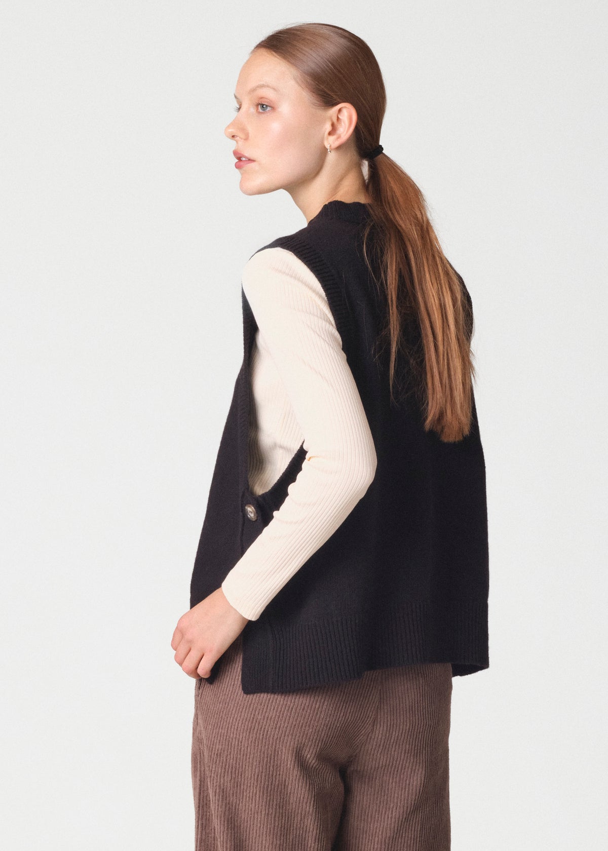 Klitmøller Collective ApS Nala knit vest Knitted sweaters Black