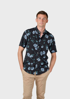 Klitmøller Collective ApS Quentin shirt Shirts Black bottom/moss green/sky blue flowers