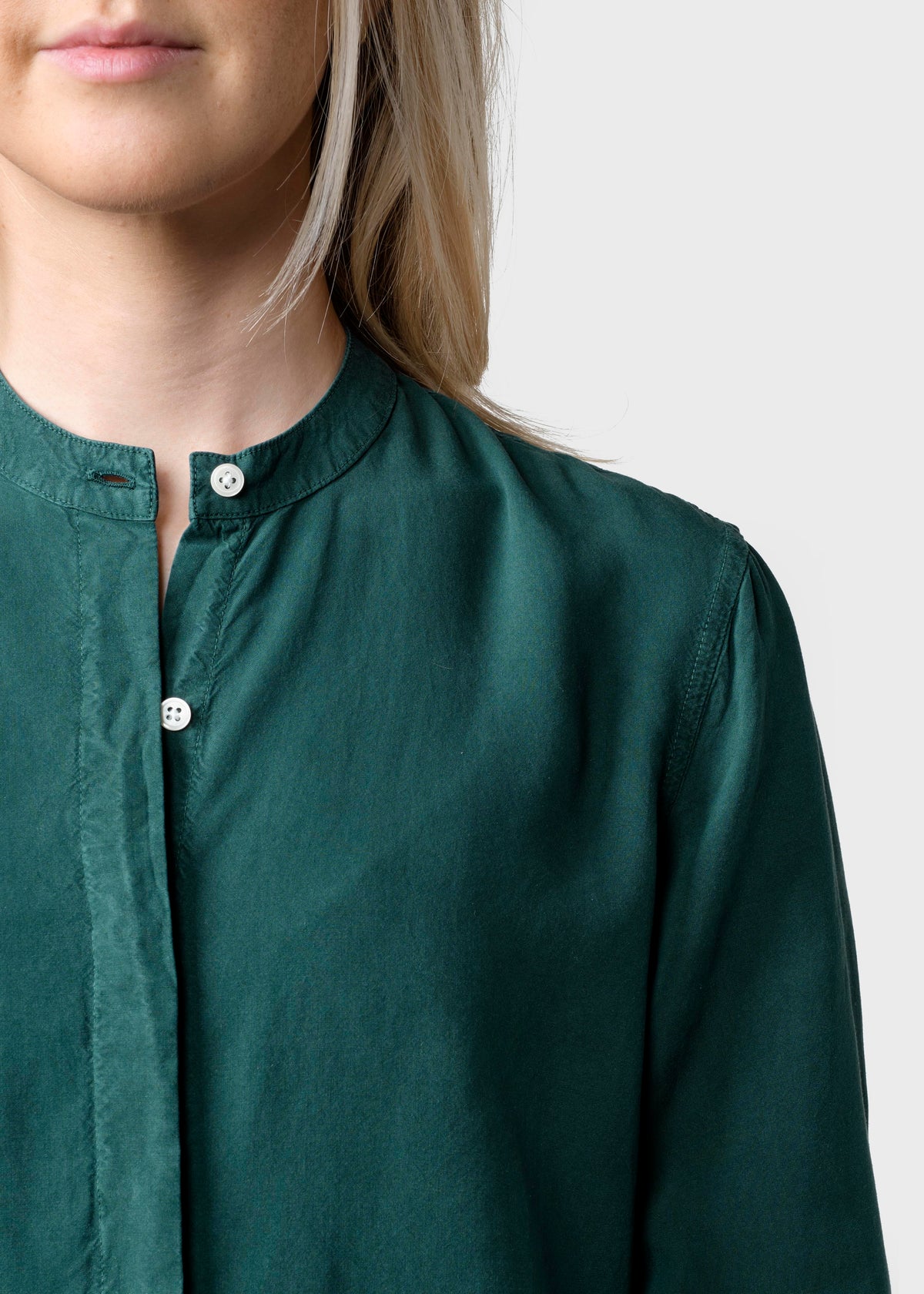 Klitmøller Collective ApS Simone shirt Shirts Moss Green