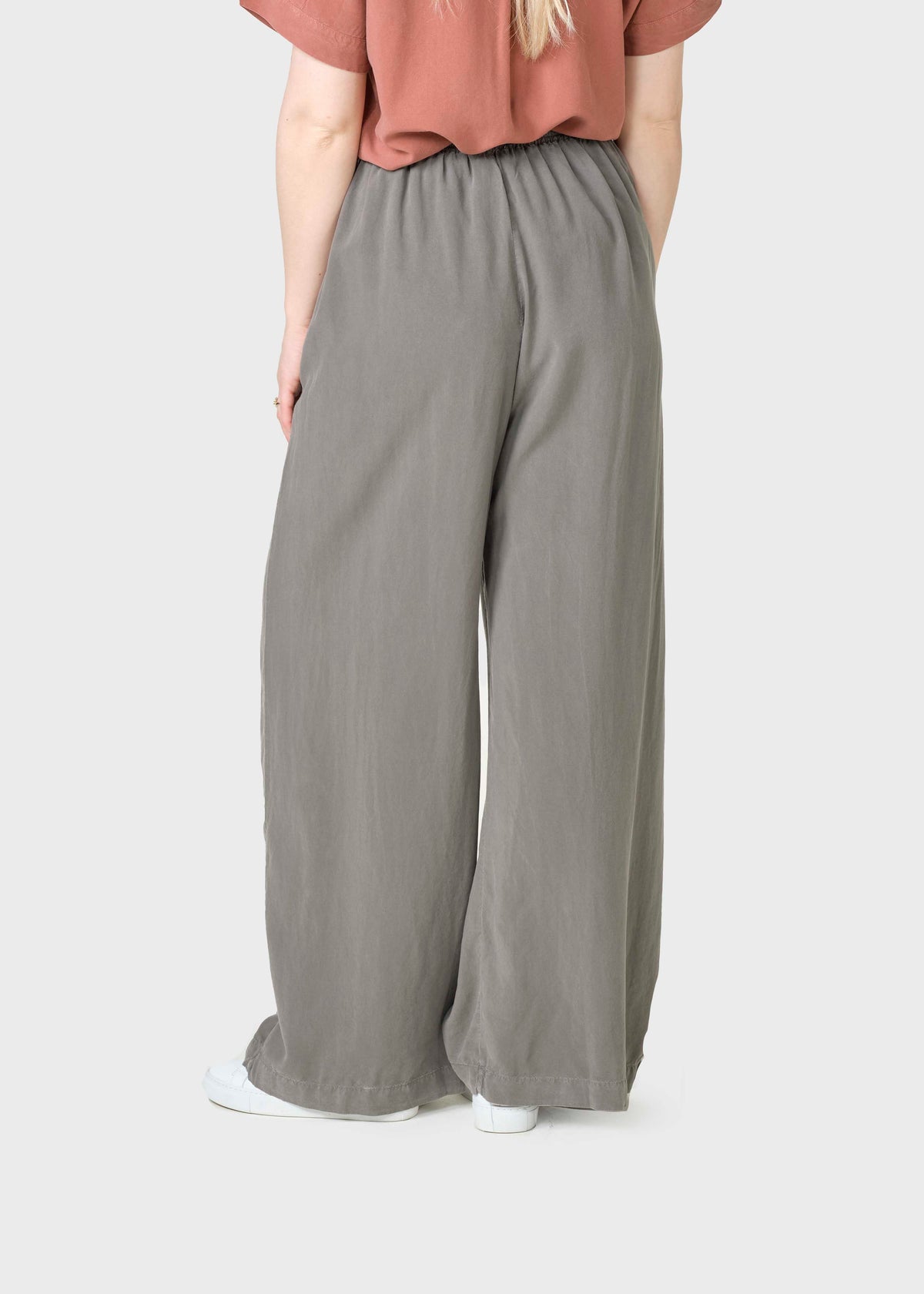 Klitmøller Collective ApS Thorbjørg pants Pants Taupe
