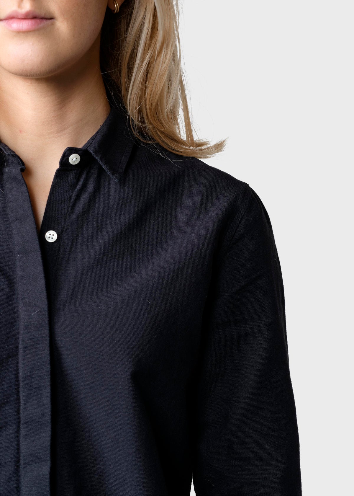 Klitmøller Collective ApS Julie shirt Shirts Black